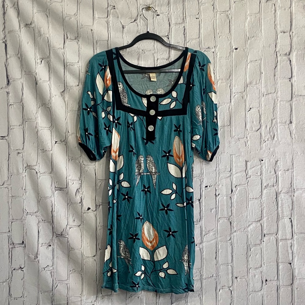 Women’s dress